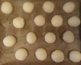 Szezámmagos zsemle recept fázis 6 fotója