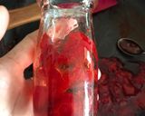 Foto langkah ke 4 dari resep Korean Strawberry Milk.