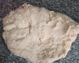 Foto del paso 2 de la receta: Medialunas de manteca
