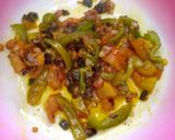 A picture of step 4 of Veggies omelette with fried potatoes.