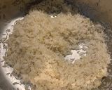 Foto del passaggio 3 della ricetta Risotto allo Zafferano