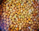 A picture of step 1 of Kala Chana (Chaat).
