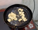 Hình bước làm 2 của món Tôm sốt bơ tỏi