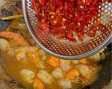 Foto langkah ke 5 dari resep Sambal Goreng Udang “De Iyo”.