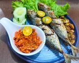Foto langkah ke 5 dari resep Ikan kembung goreng sambal terasi.
