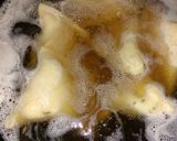 A picture of step 5 of Aloo samosa.