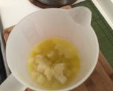 Foto del passaggio 3 della ricetta Filetto di vitello con crema di asparagi, e cipolla fritta