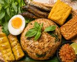Foto langkah ke 6 dari resep Nasi Tutug Oncom Kemangi.