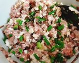 Hình bước làm 1 của món Đậu hủ nhồi thịt xốt cà chua