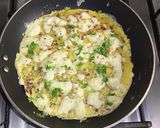 A picture of step 5 of Cheese Potato Omelette🤤🧀🇫🇷.