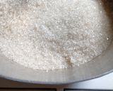 Foto langkah ke 1 dari resep Bolu caramel / sarang semut.