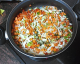 Foto del paso 2 de la receta: Cerdo agridulce con salteado de cuscús y verdura