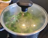 A picture of step 3 of Watercress soup.