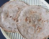 બાજરી ના રોટલા (Bajri Rotla Recipe In Gujarati) રેસીપી સ્ટેપ4ફોટો