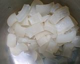 Foto langkah ke 1 dari resep Tumis kikil pedas.