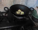 A picture of step 4 of Lauki chilka pakora with masala muri.