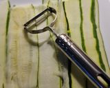 Töltött, rántott cukkinitekercs (vegán) recept fázis 1 fotója