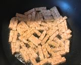 Foto langkah ke 1 dari resep Orek Tempe Kering.