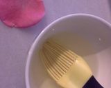 Foto del paso 3 de la receta Pétalos de rosa cristalizados
