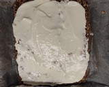 Foto del paso 4 de la receta: Barritas frías de avena y granola con cobertura de yogur