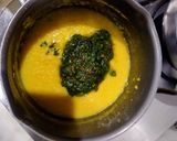 A picture of step 3 of Dal Palak.