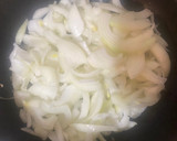 Foto del paso 1 de la receta: Empanadas de cebolla y queso