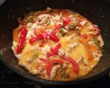 Krémes csirke "fajita" tésztával recept fázis 4 fotója