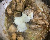A picture of step 5 of Delicious white chicken karahi serve with chupri chapati.