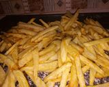 Foto del paso 3 de la receta: Papas fritas con salsa de verdeo