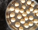ગુલાબ જામુન (Gulab Jamun Recipe in Gujarati) રેસીપી સ્ટેપ2ફોટો