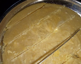 நெய் மைசூர் பாக்(Ghee mysorepak recipe in tamil) ரெசிபி ஸ்டேப் 11 புகைப்படம்