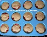 Une image de l'étape 3 de Muffins Moelleux aux Fraises.