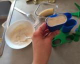 Foto del paso 2 de la receta: Helados yogur y plátano BLW