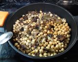Foto del paso 2 de la receta: Garbanzos con carne de ñoras