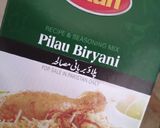 A picture of step 1 of Aloo chicken pulao.