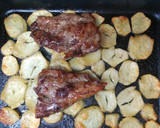 Foto del paso 5 de la receta: Presa ibérica con patatas y un toque de miel al horno