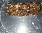 A picture of step 7 of Date & Nut Slices.