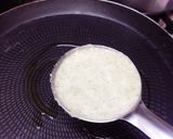 A picture of step 4 of Sprouts cheela.