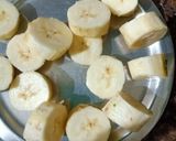 पके केले के पकौड़े (Pake kele ke pakode recipe in hindi) रेसिपी चरण 2 फोटो