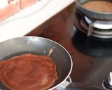 Foto langkah ke 4 dari resep Choco Caramel Miles Crepes.