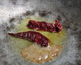 A picture of step 2 of Dal palak.