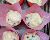 Foto del paso 2 de la receta: Muffins de arándanos con crumble 🫐