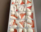 Foto del paso 5 de la receta: Bombones de fresa y yogurt