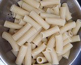 Foto del paso 4 de la receta: Macarrones con pisto y soja texturizada