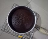A picture of step 5 of Chocolate Oreo Overloaded Cake.