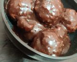 A picture of step 6 of Choco ladoo.