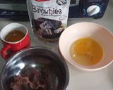 Foto langkah ke 1 dari resep Brownies instant pasta kacang merah.