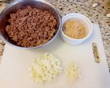 Foto langkah ke 1 dari resep Empenada isi daging cincang/pastel oven.