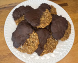Foto del paso 9 de la receta: Dos postres en una sola receta: Tarta y galletas; sin gluten, sin lactosa y sin azúcar