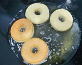 Foto langkah ke 7 dari resep Donat kentang nan empuk.